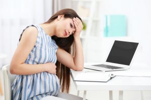 Zakaz zatrudniania kobiet w ciąży w godzinach nadliczbowych